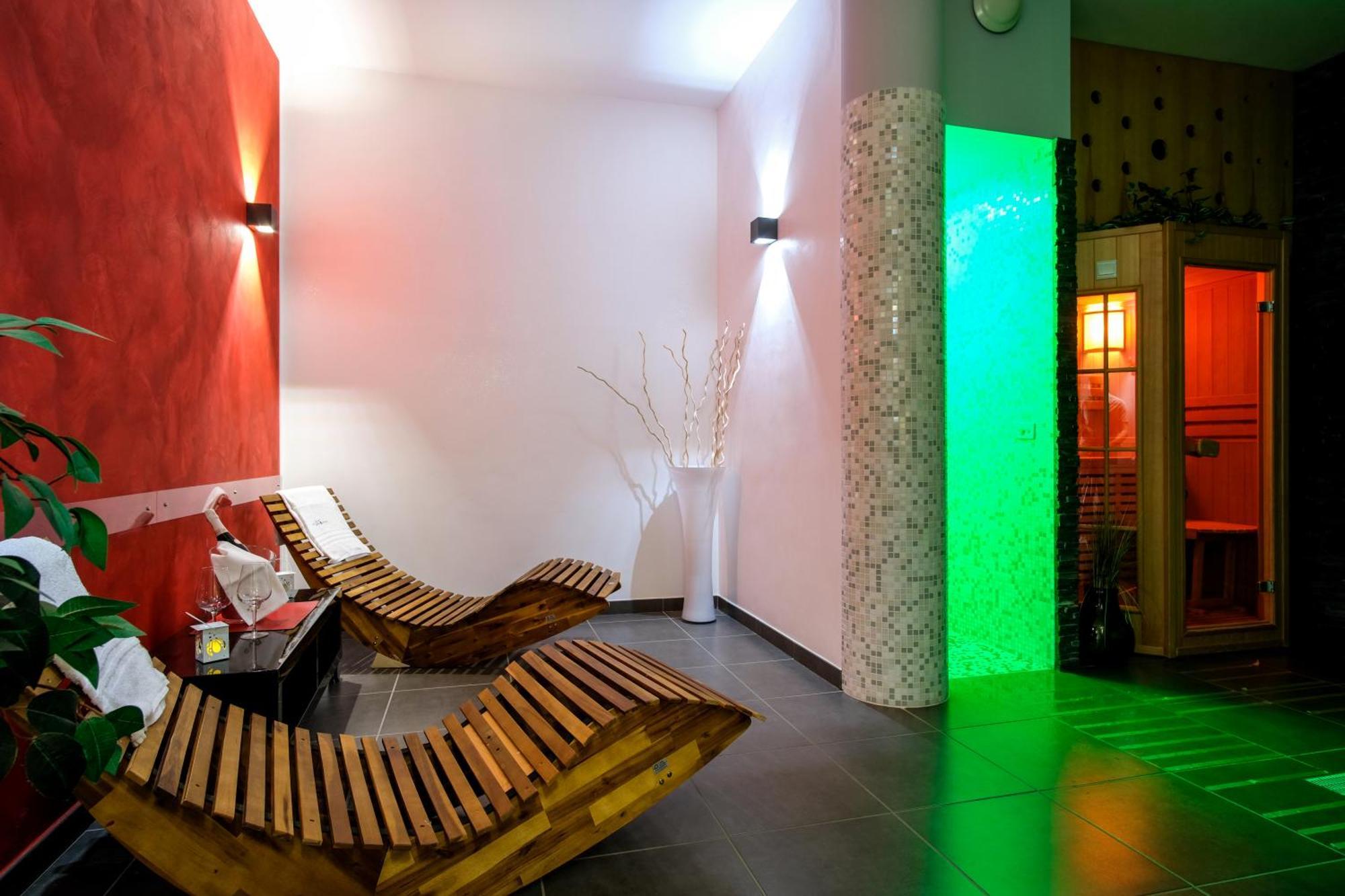 Villa Bianca Hotel & Spa Сан Салво Екстериор снимка