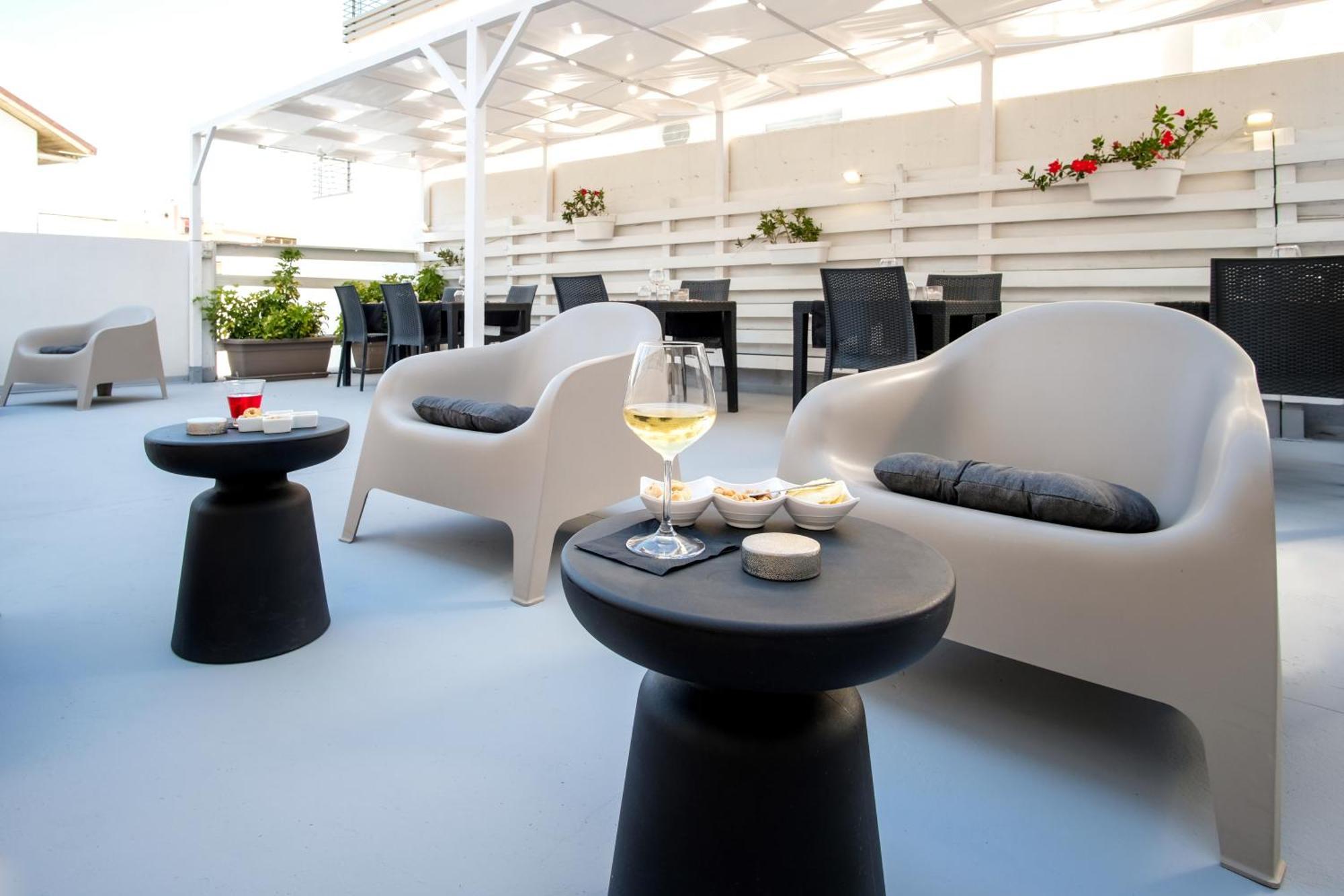 Villa Bianca Hotel & Spa Сан Салво Екстериор снимка